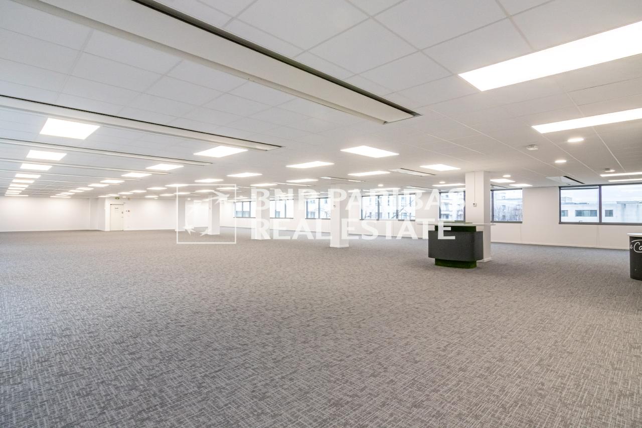 Bureau Saint-Denis 3332m² Location bureau Saint-Denis Seine-Saint-Denis OLBUR2106843 2